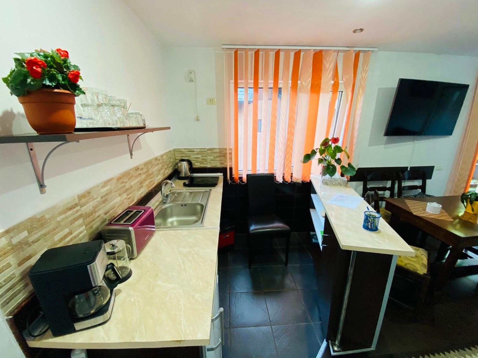 River Apartment 锡纳亚 外观 照片